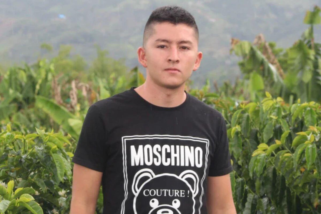 Image of Colombian Coffee Farmer Brayan Alvear - crafting exceptional Co-Fermented Coffee